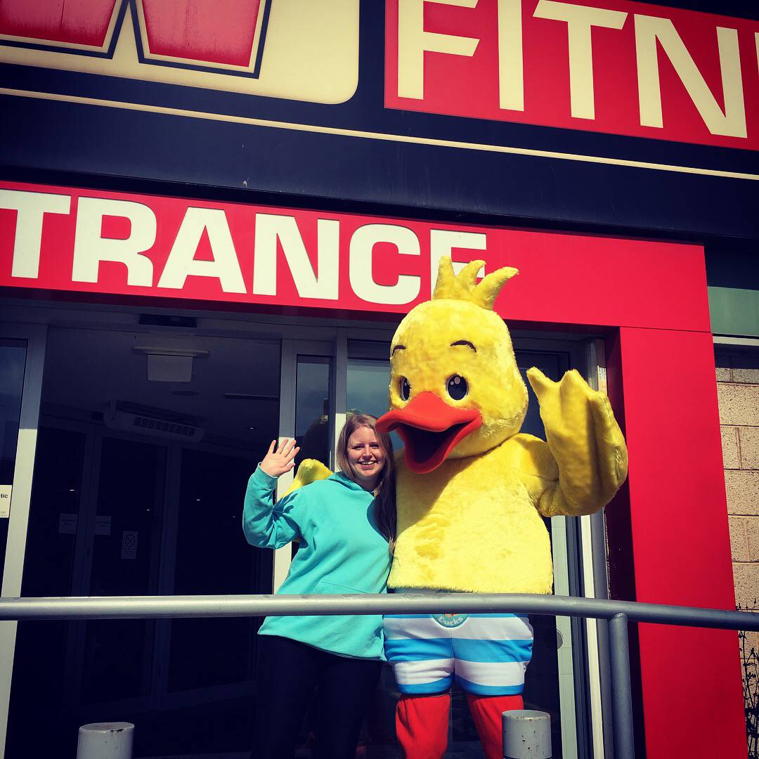 Puddle the Duck visits our little swimmers at DW Fitness Traffford